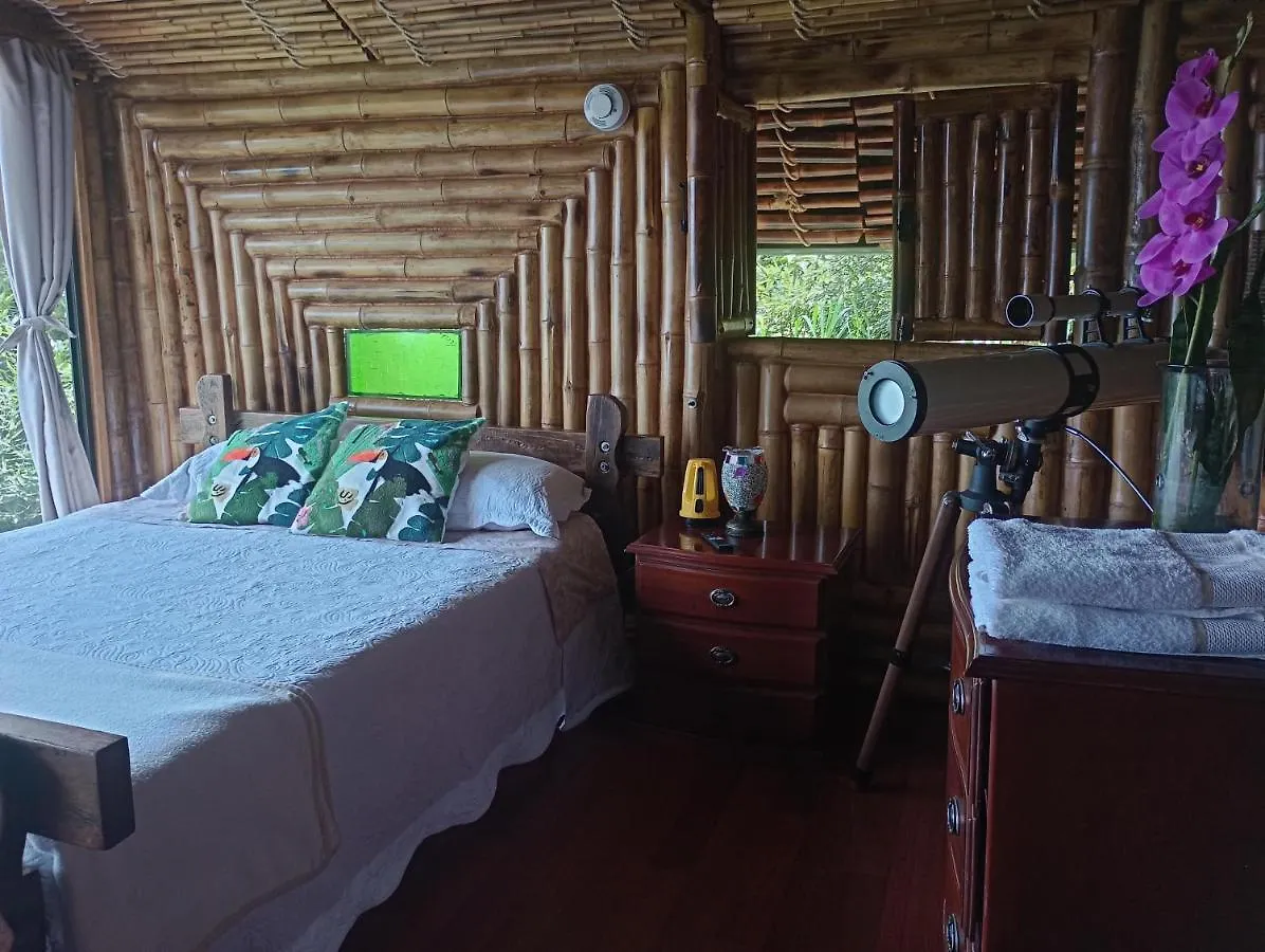 Finca Colibrí Zafiro, Altos del Rosario Cali