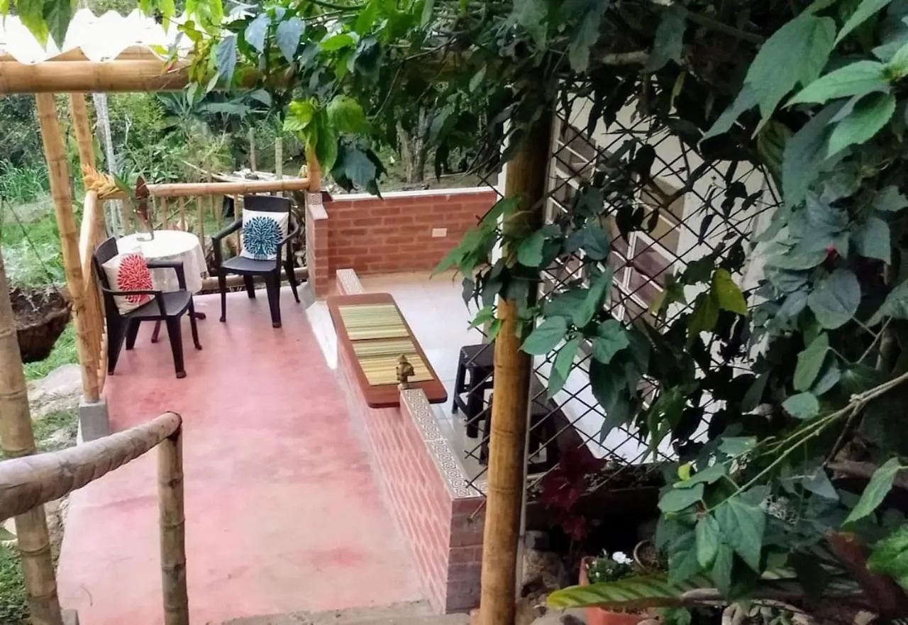 Finca Colibrí Zafiro, Altos del Rosario Cali
